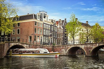 amsterdam Canal Tour 1Hour Cruise_d2475_md.jpg